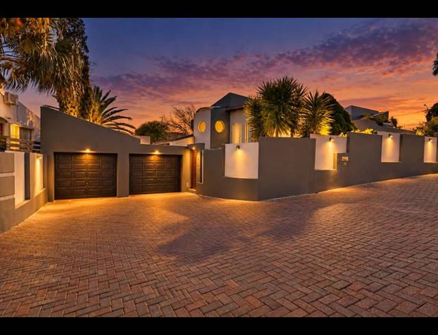 3 BEDROOM DUPLEX FOR SALE IN SUIDEROORD